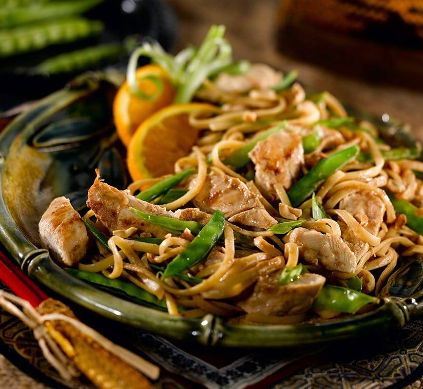 Chicken with Linguine in Peanut Sauce