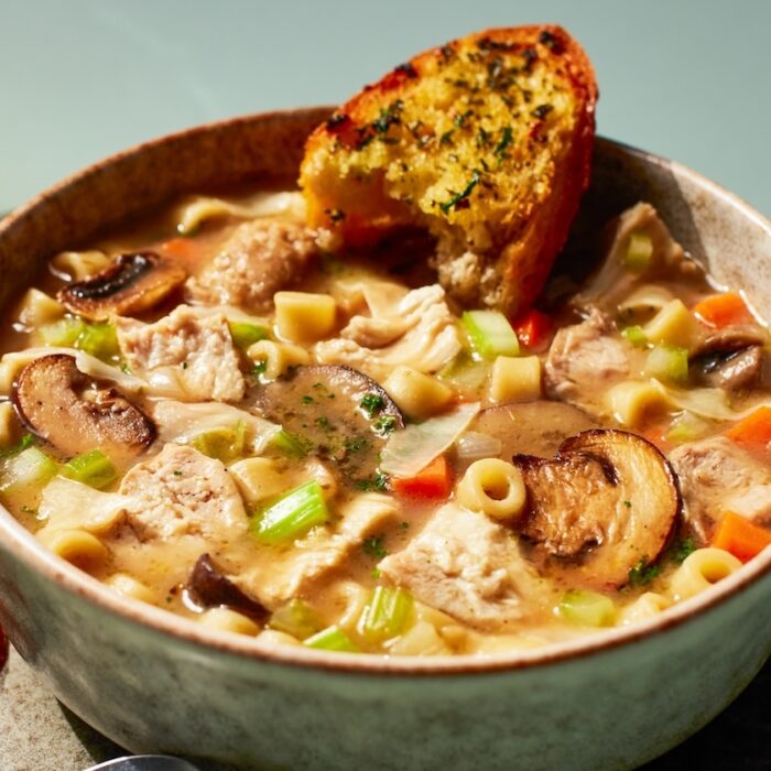 Sopa de Pollo con Pasta Ditalini
