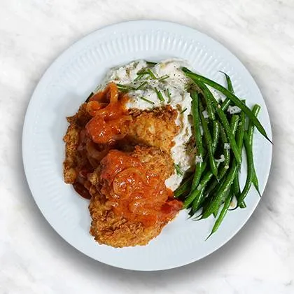 Muslos de Pollo Frito con Salsa de Tomate