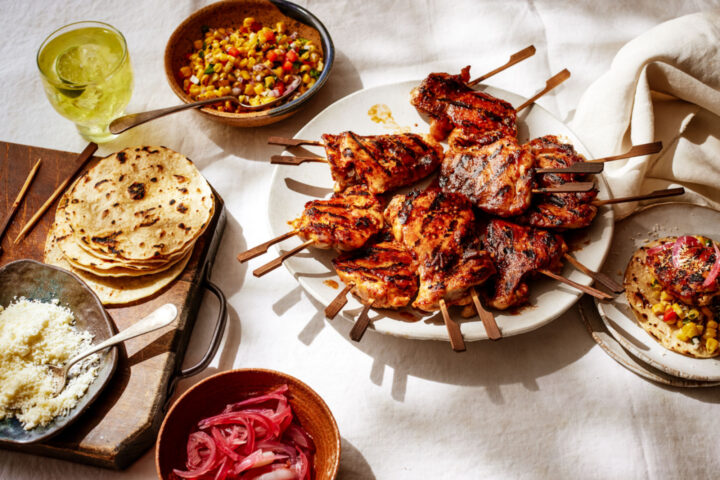 Brochetas de Pollo Yucatán a la Parrilla