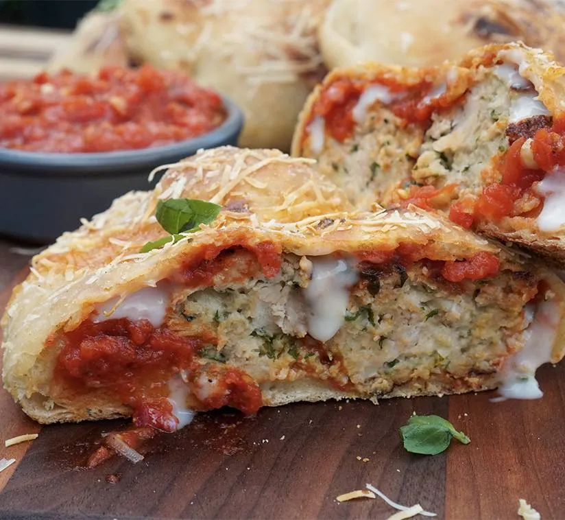 Calzones de Albóndigas de Pollo