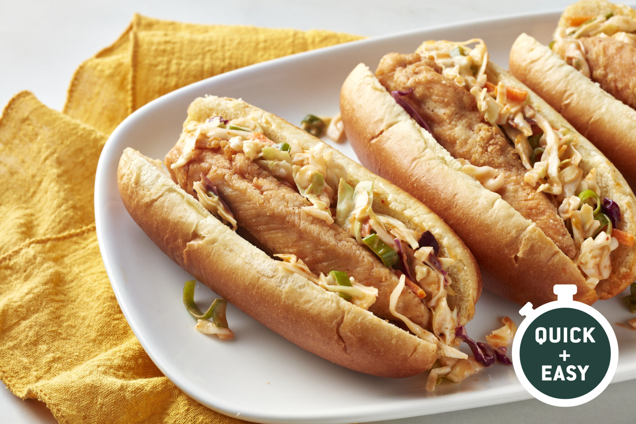 «Bird Dogs» con ensalada ranchera picante