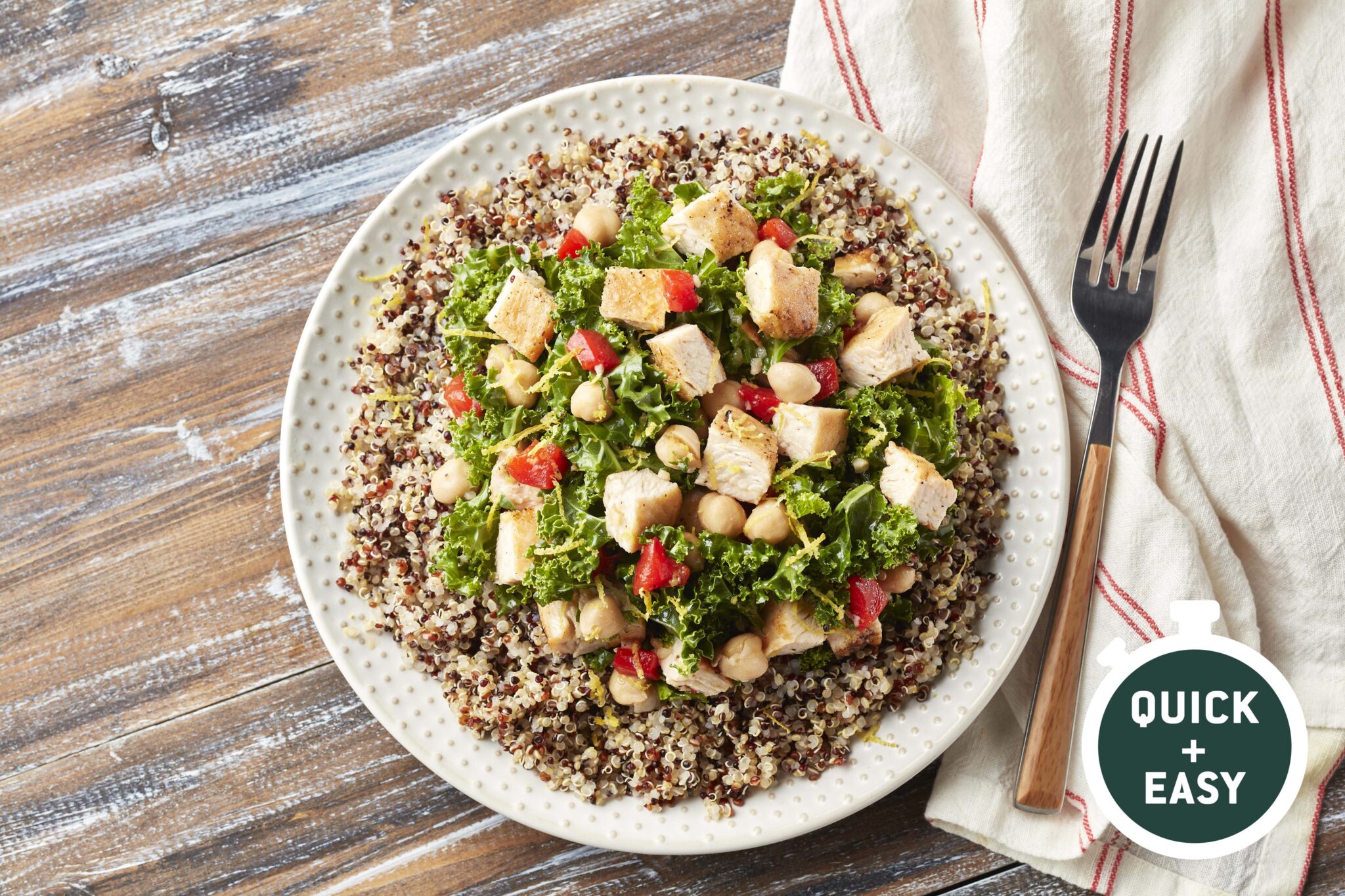 Pollo con verduras picadas, judías y quinoa