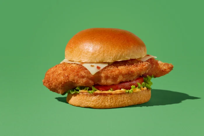 Sándwich con pollo frito en air fryer