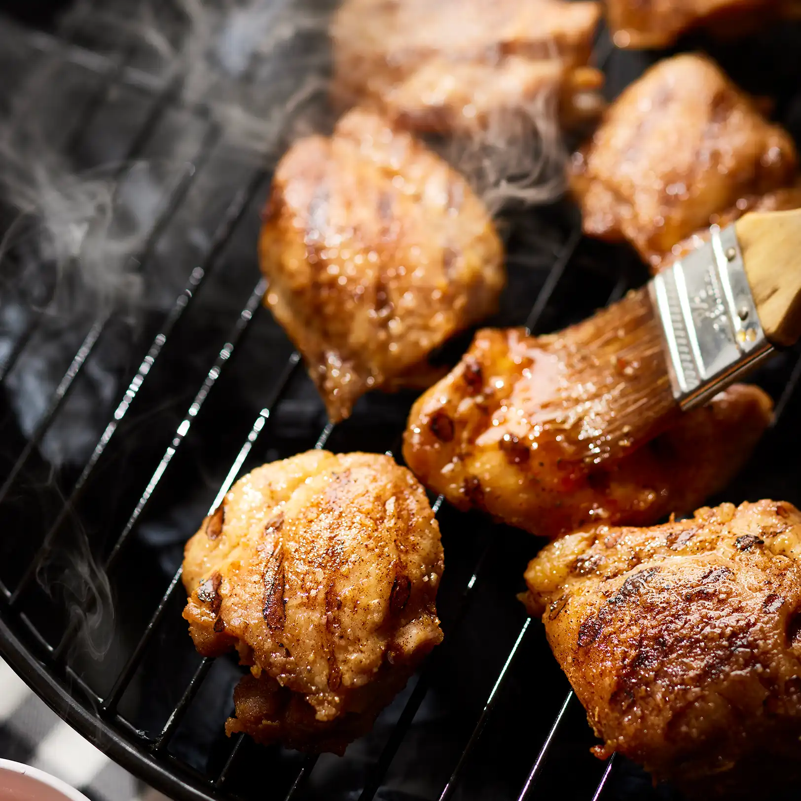HOW-TO KEEP A CLEAN AND TIDY TAILGATING SPACE