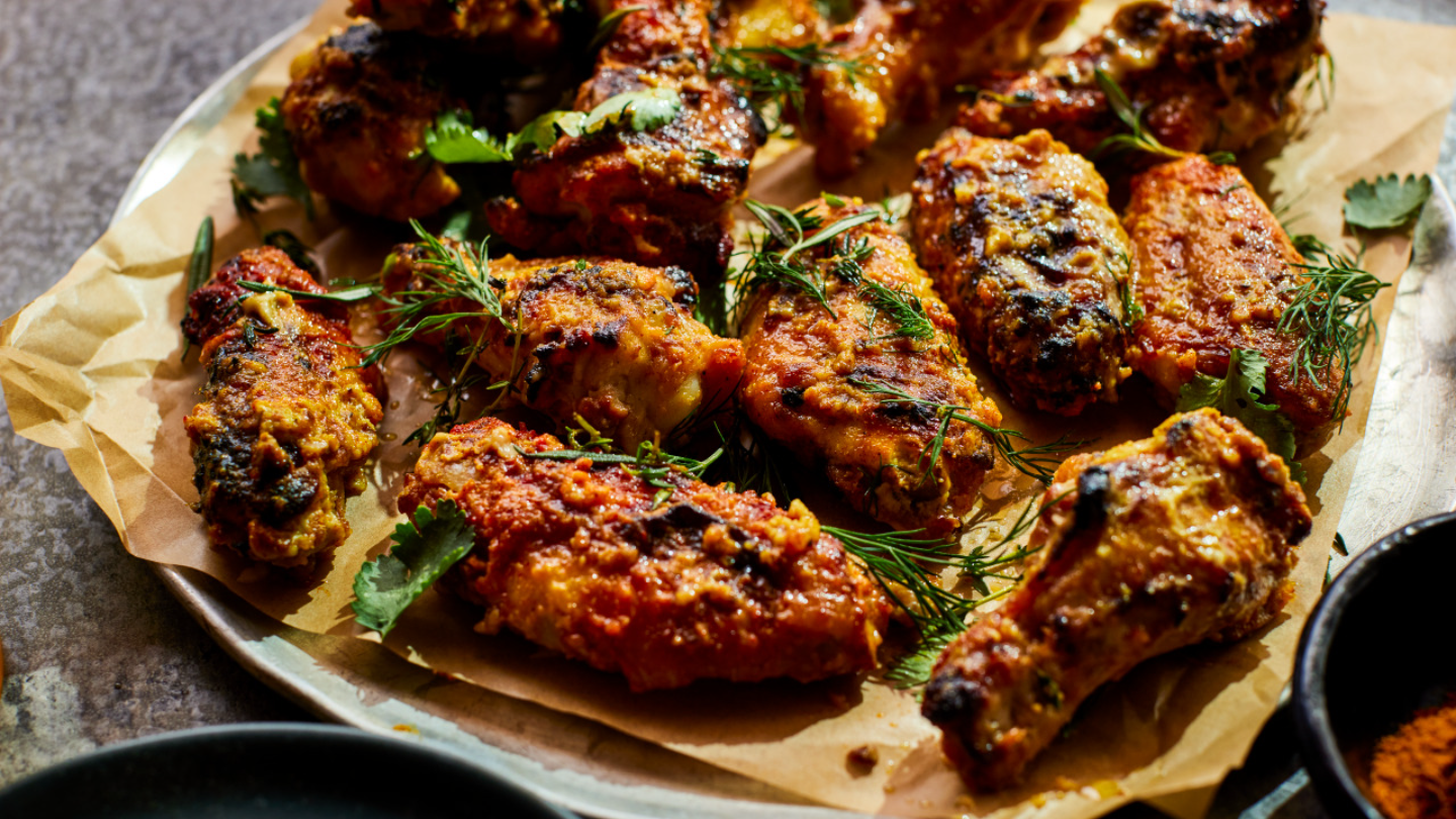 CHARCOAL GRILLED CHICKEN WINGS WITH MISO