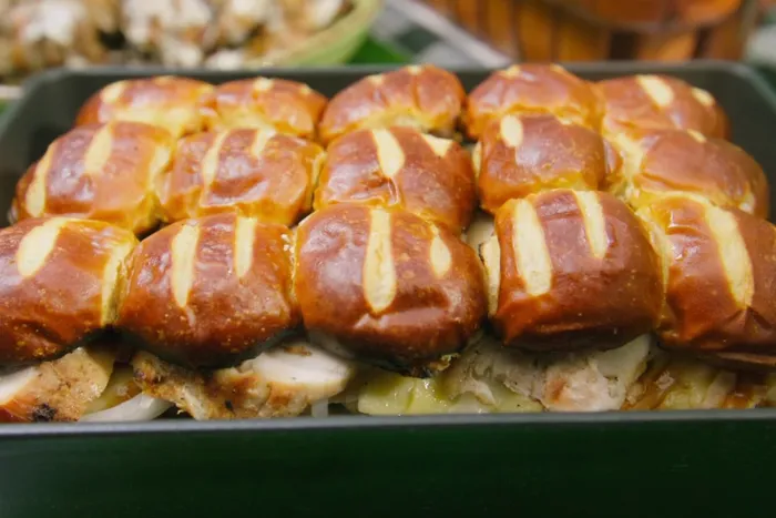 MARTY’S GRILLED CHICKEN & SMOKED CHEDDAR PRETZEL BUN SLIDERS